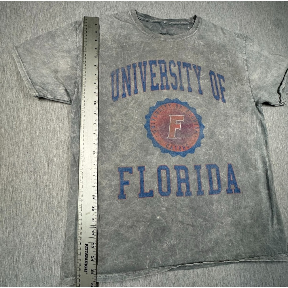 University of Florida Gators Acid Wash Graphic Tee – Vintage Style – Size L - Picture 5 of 6